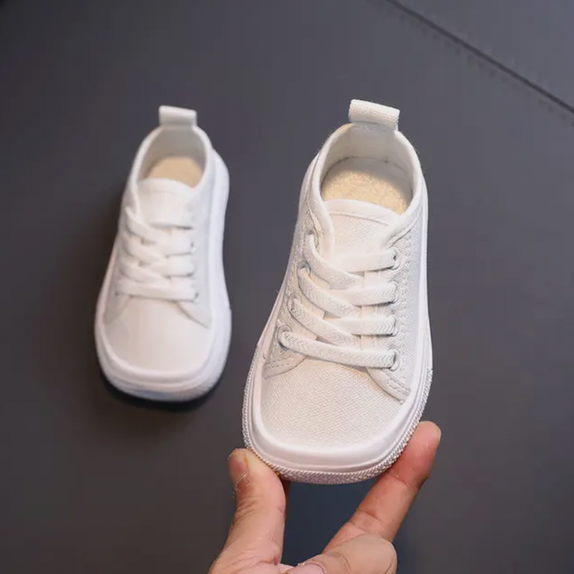 Barnesko: Barfot Sneakers for Aktive Barn
