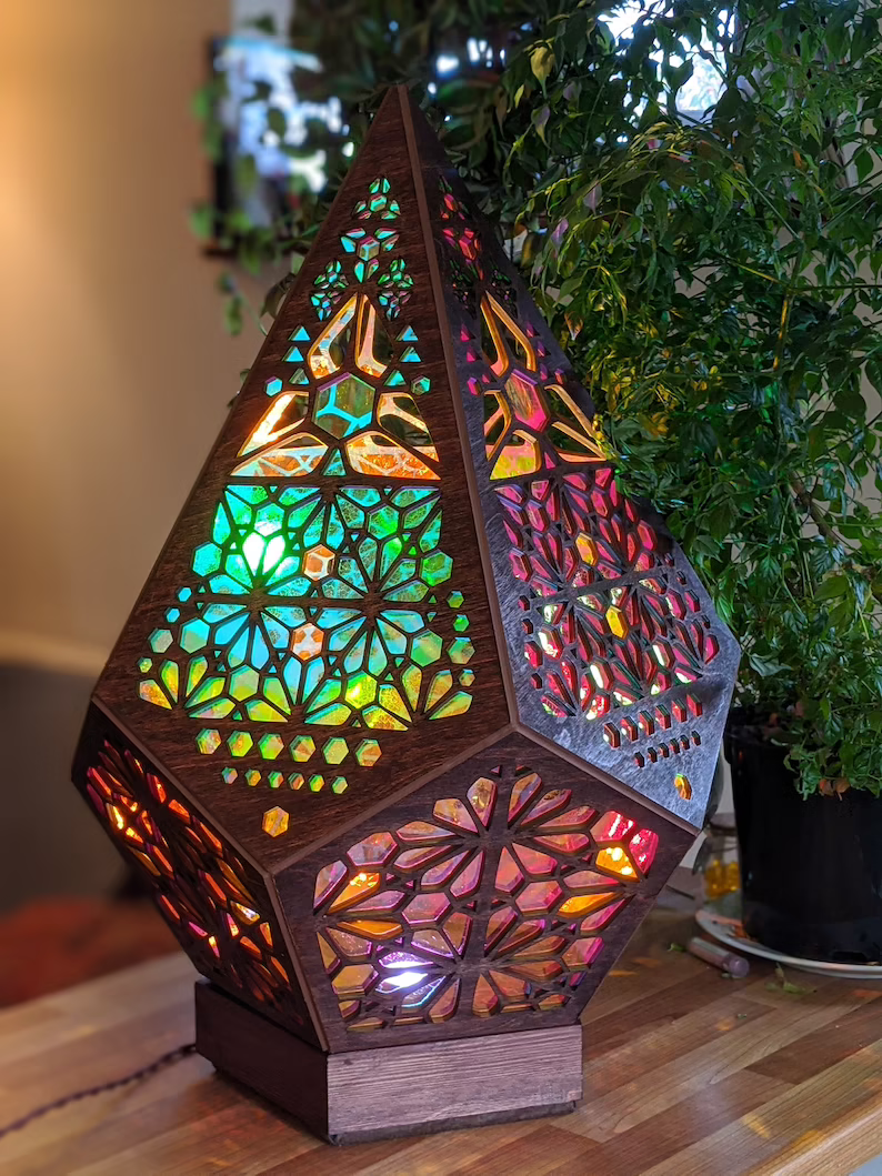 Bohemisk Bordlampe med Magisk Stjernelys