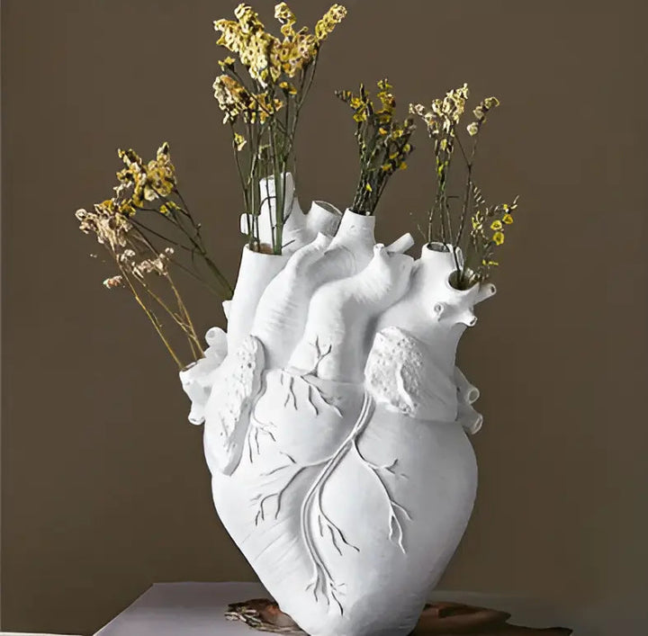 Elegant Hjerteformet Dekorvase for Hjemmet