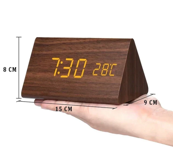 Elegant LED Klokke med Stemmeaktivering for Hjem og Kontor