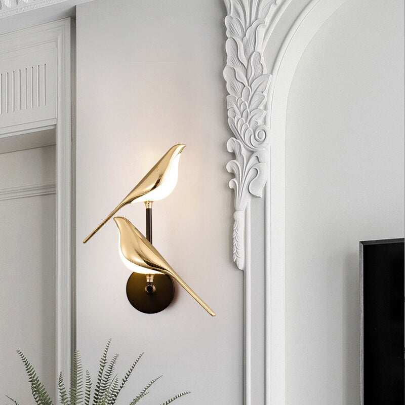 Elegant Vegglampe med Justerbart Lys for Et Hjem Fullt av Atmosfære