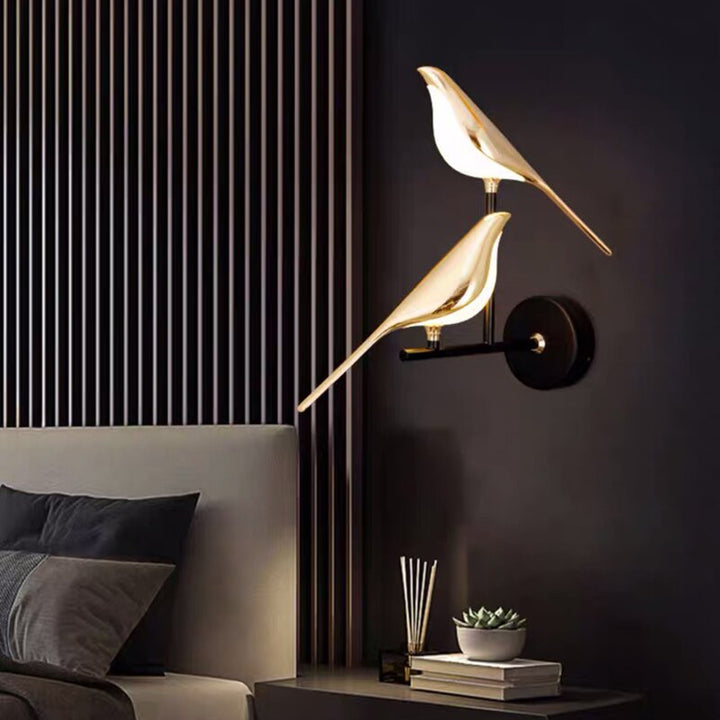Elegant Vegglampe med Justerbart Lys for Et Hjem Fullt av Atmosfære