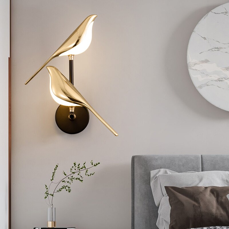 Elegant Vegglampe med Justerbart Lys for Et Hjem Fullt av Atmosfære