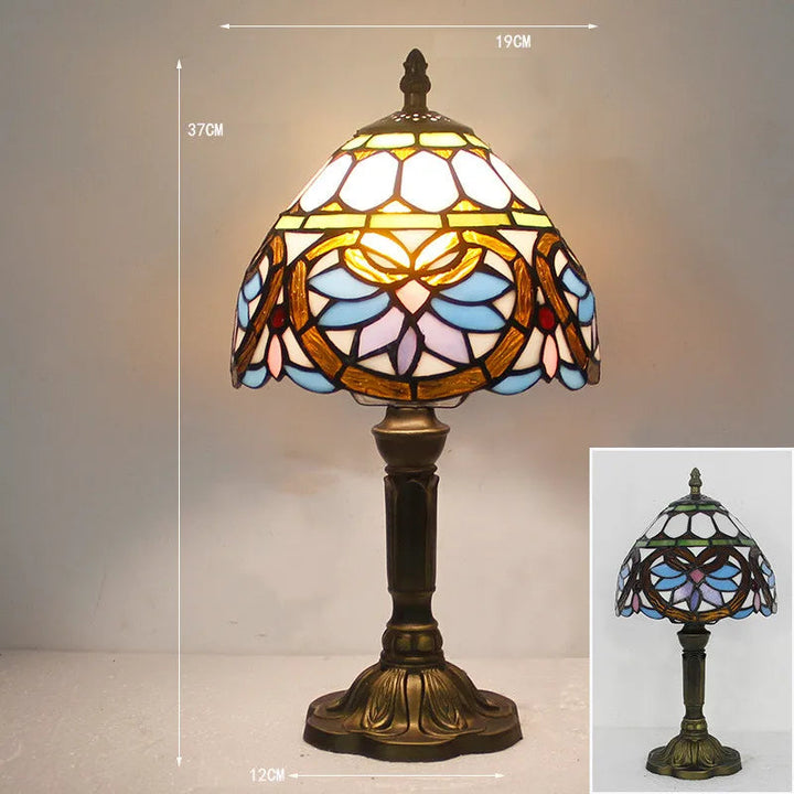 Bordlampe med Fargerik Design og Fleksibel Lyssetting