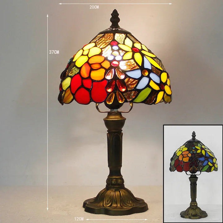Bordlampe med Fargerik Design og Fleksibel Lyssetting