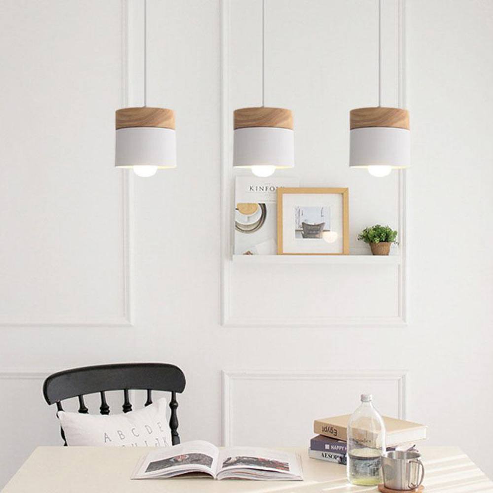 Wood Pendellamper – Fargerikt Tre og Metall Design