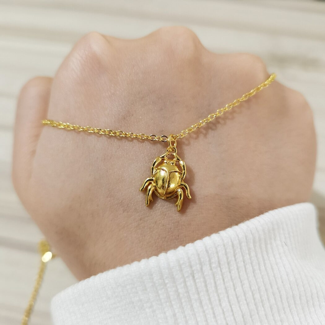 Glamorøst Bille Amulett Halskjede for Kvinner