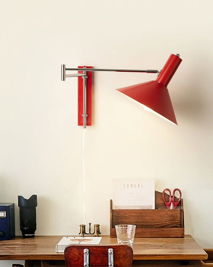 Justerbar Vegglampe for Stue og Soverom – Minimalistisk Design