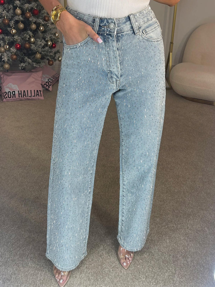 Damejeans med Høy Midje og Glitrende Detaljer
