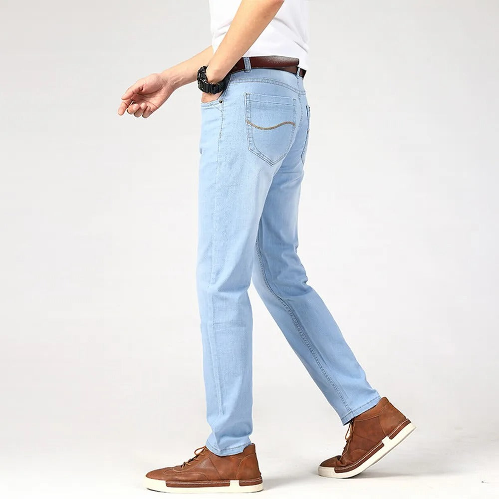Menns Klassiske Denimjeans – Tidløs Stil og Komfort