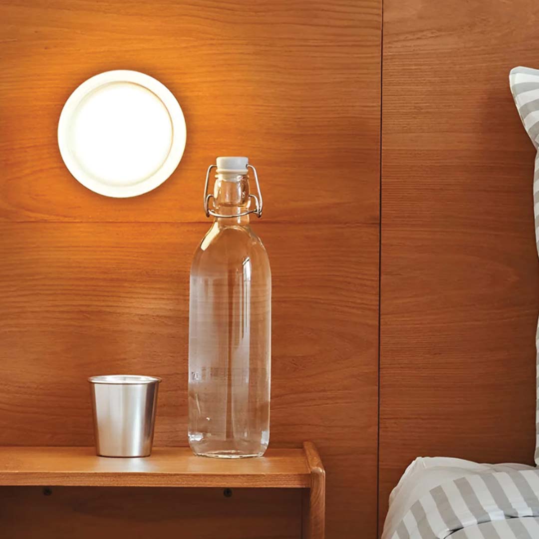 DimpleGlow Vegglampe – Moderne Design for Soverom og Stue