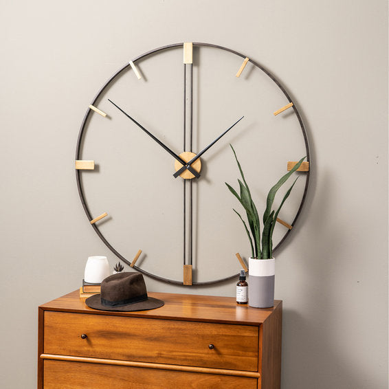 Elegant og Stille Veggklokke for Moderne Stuer – Perfekt Tidsvisning