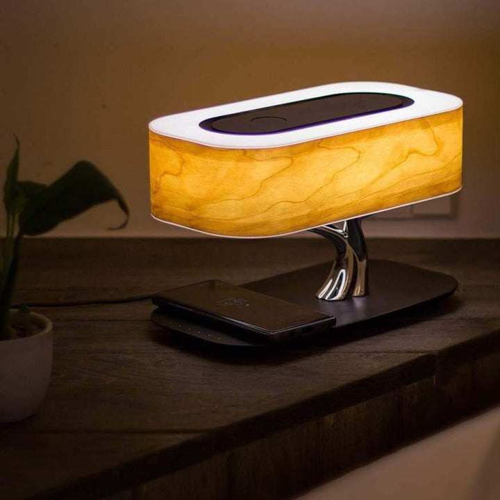 Multifunksjonell Trebordlampe med Trådløs Lading &amp; Bluetooth-høyttaler