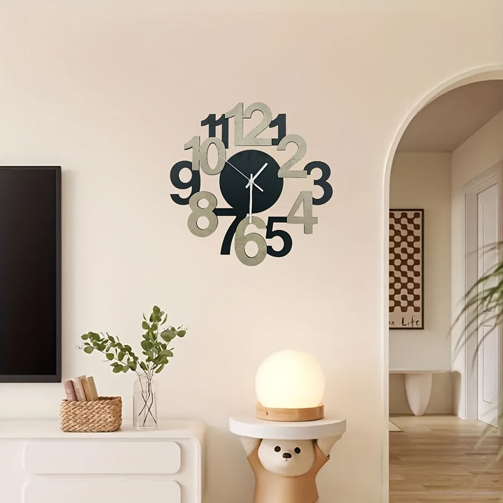 Moderne Veggklokke med Asymmetrisk Design og Stilrent Uttrykk