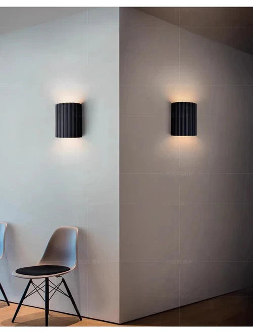 Moderne Vegglampe i Kunstnerisk Design