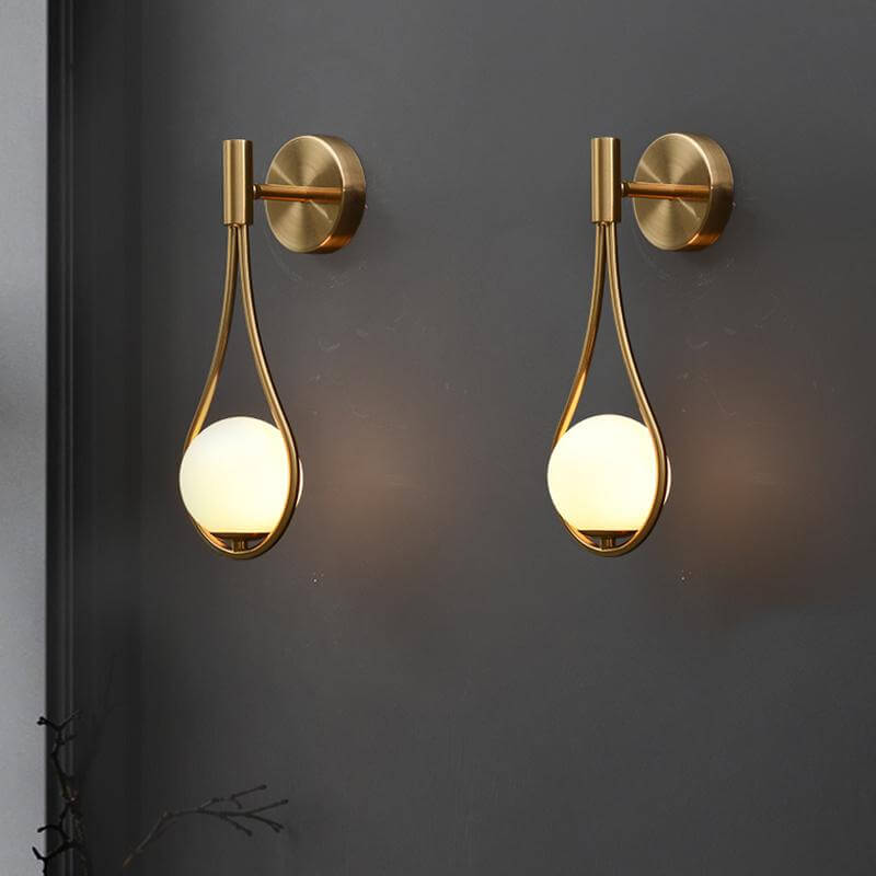 Elegant Nordisk Vegglampe – Skap Stemning i Hjemmet