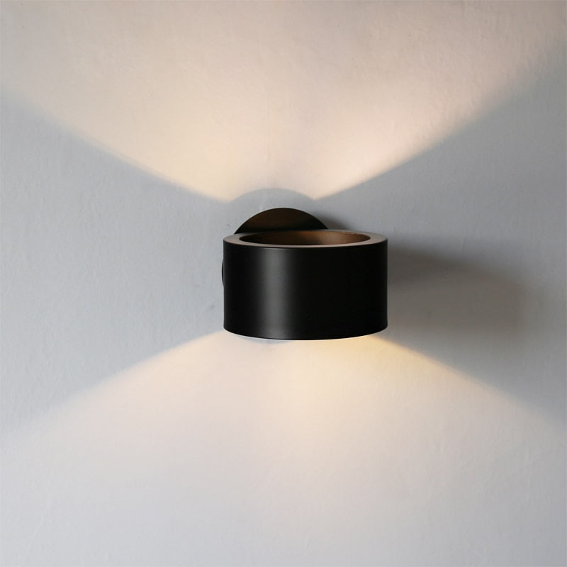 Vegglampe - Jernspiral Design | Elegant Belysning